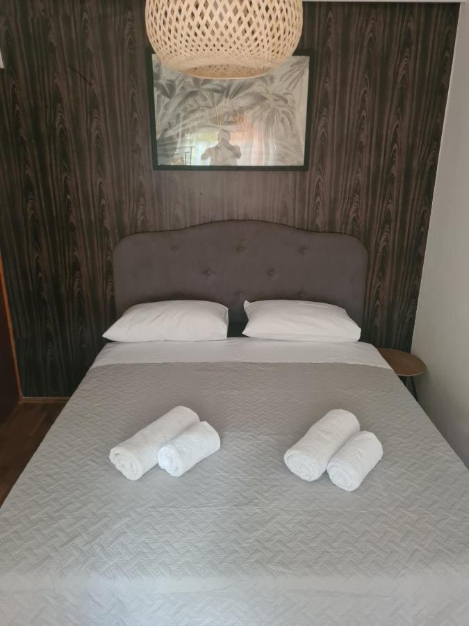 Apartmani Santa Barbara Требинє Екстер'єр фото