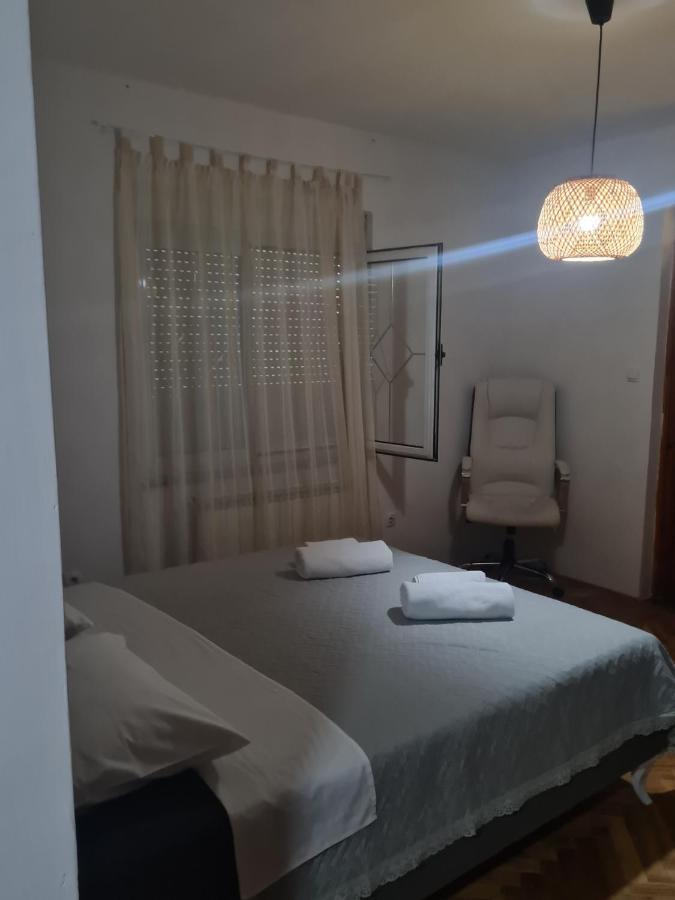 Apartmani Santa Barbara Требинє Екстер'єр фото