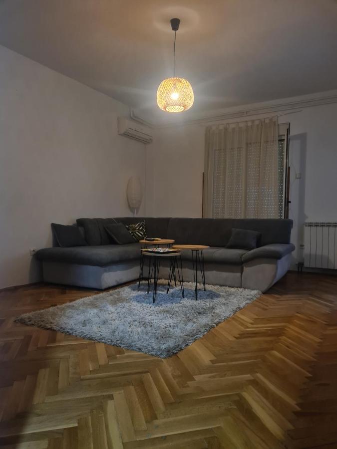 Apartmani Santa Barbara Требинє Екстер'єр фото