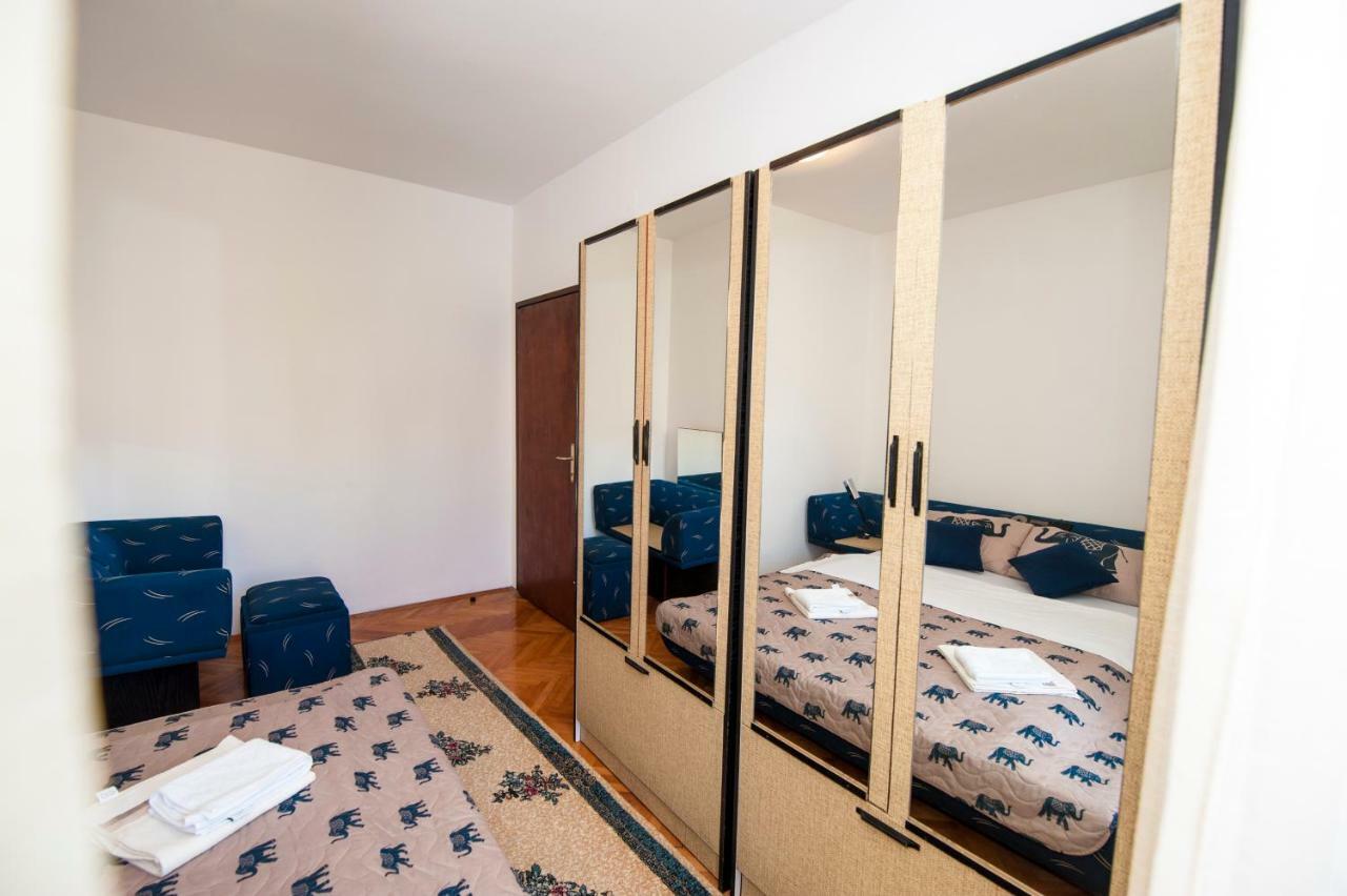 Apartmani Santa Barbara Требинє Екстер'єр фото